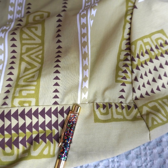 T&L Muumuu Factory Hawaiin Shirt XL Aloha Cotton Made in Hawaii Tribal Print VTG - Picture 7 of 7